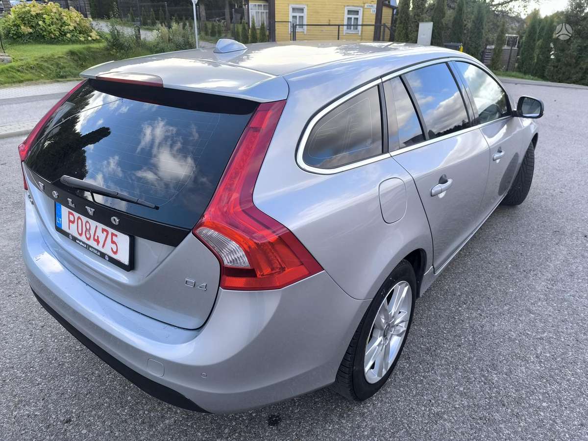Volvo V60 2013 — photo 5
