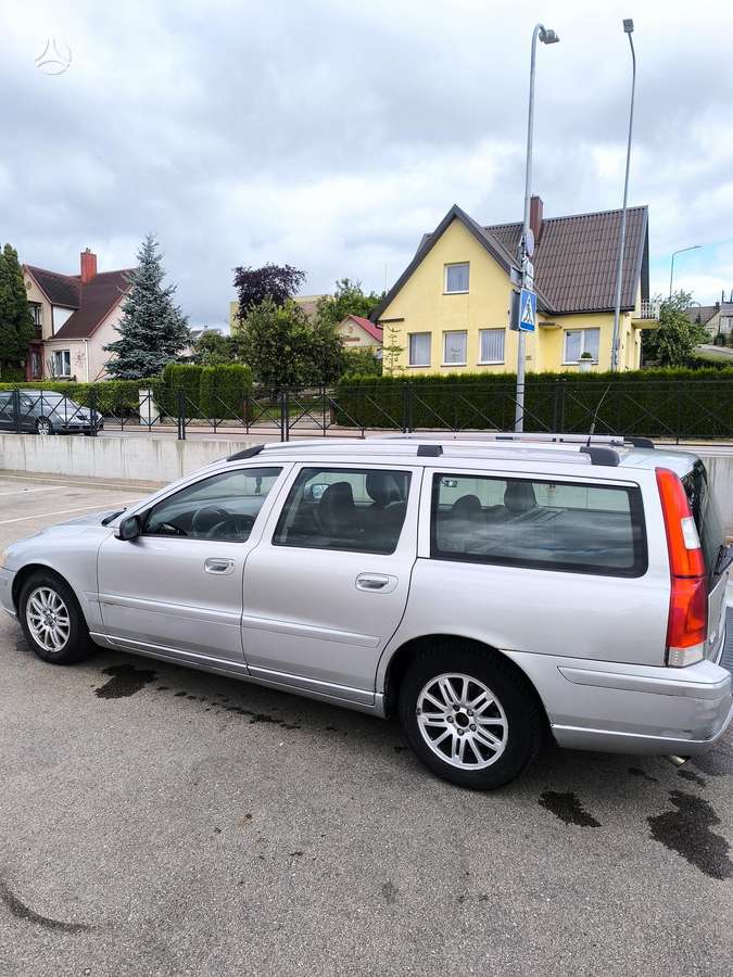 Volvo V70 2007 — photo 9