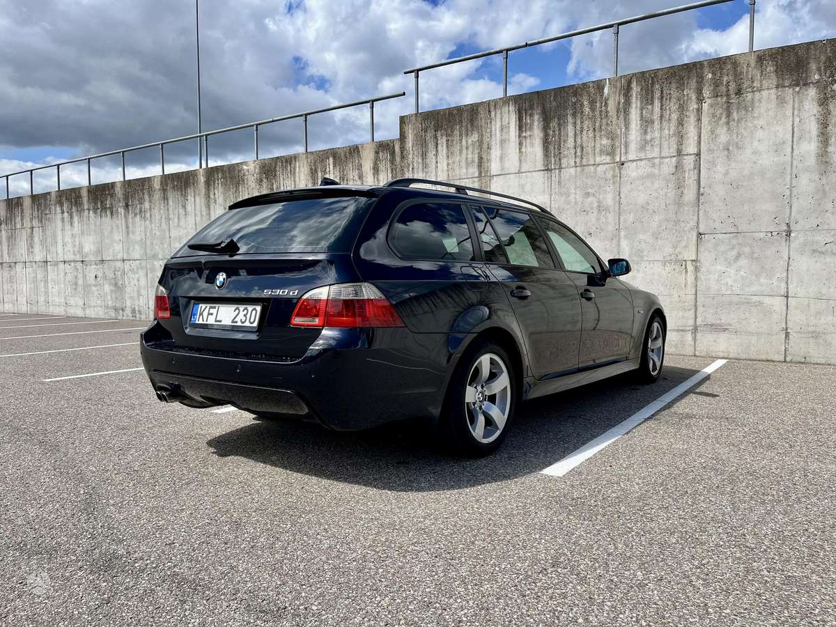 BMW 530 2005 — photo 20