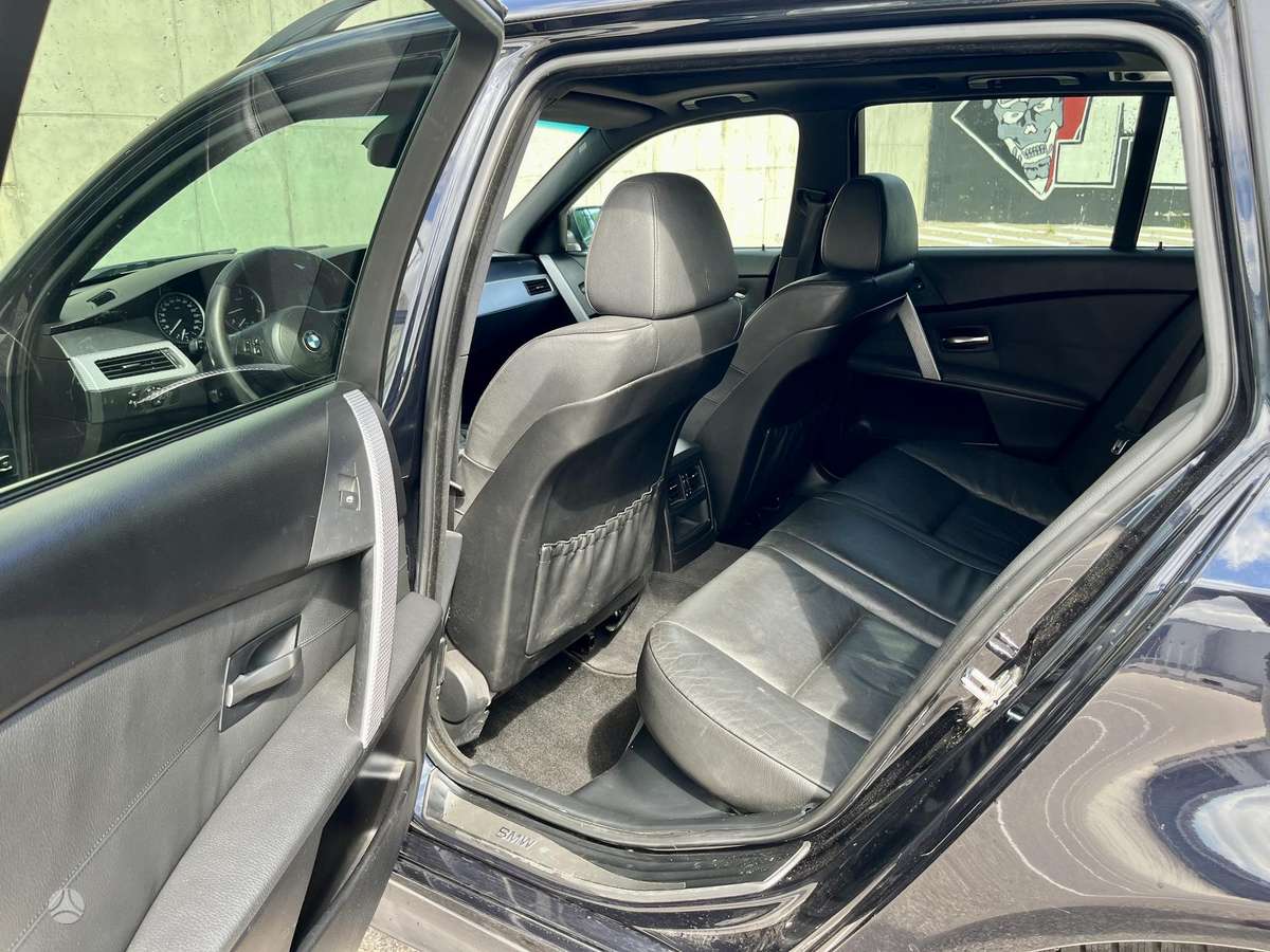 BMW 530 2005 — photo 23