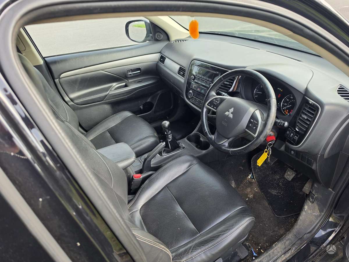 Mitsubishi Outlander 2014 — photo 7