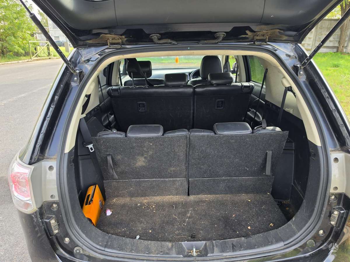 Mitsubishi Outlander 2014 — photo 8