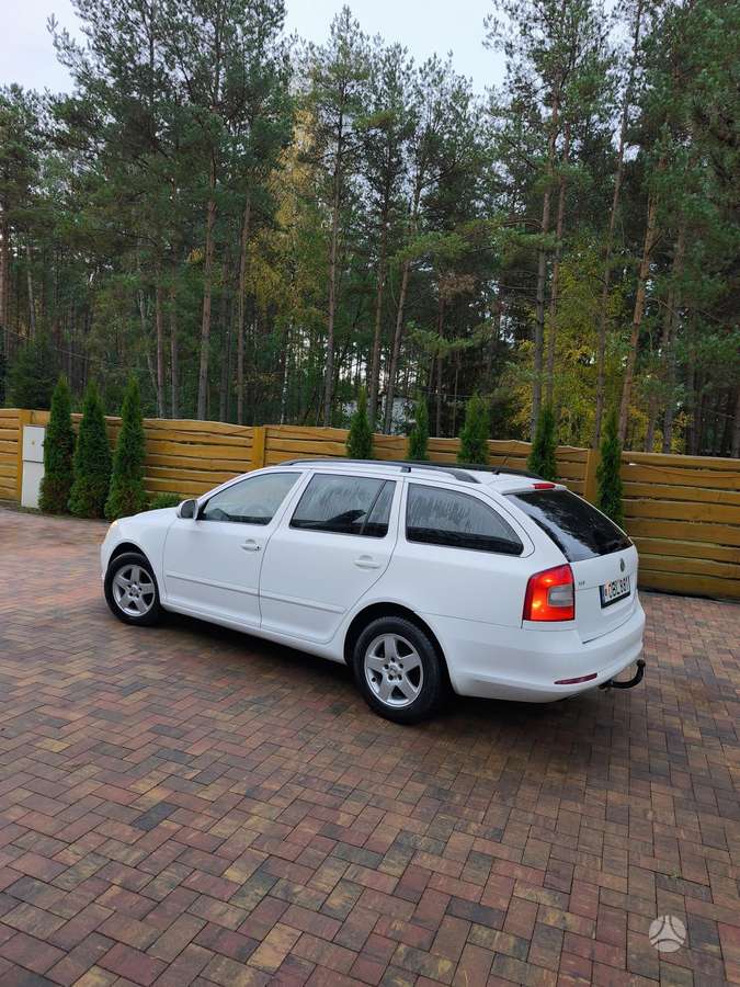 Skoda Octavia 2010 — photo 11