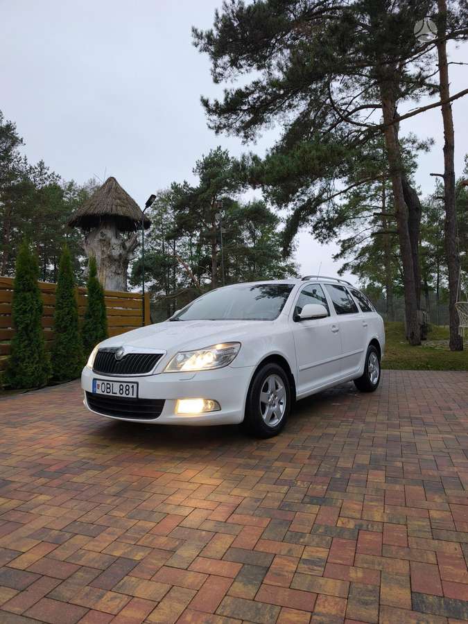 Skoda Octavia 2010 — photo 12