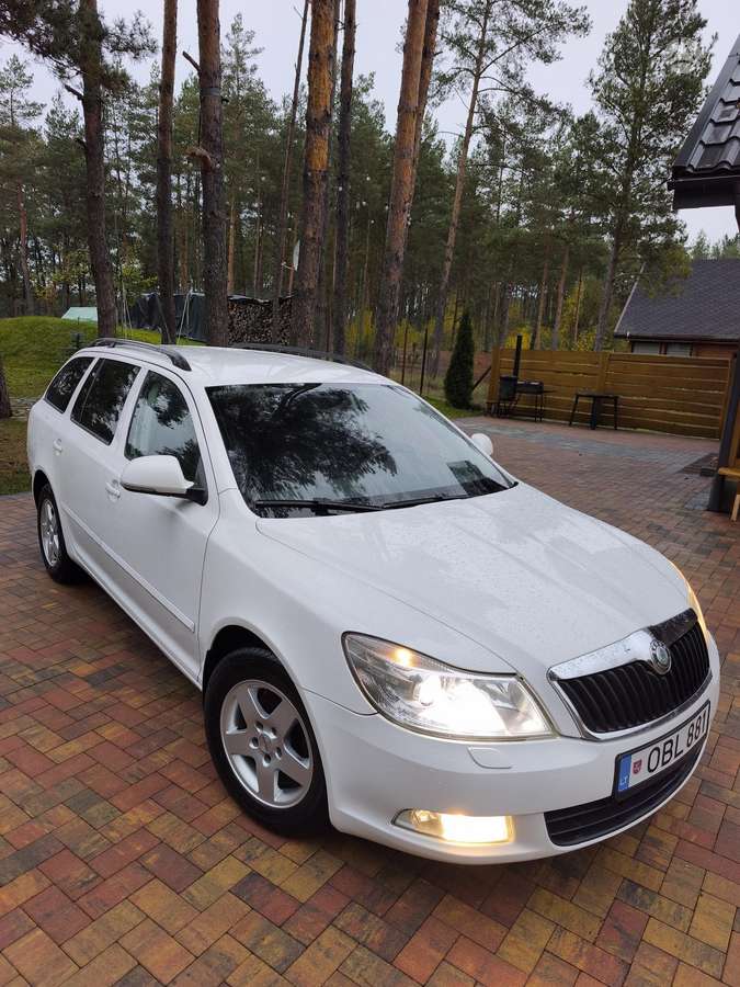 Skoda Octavia 2010 — photo 18