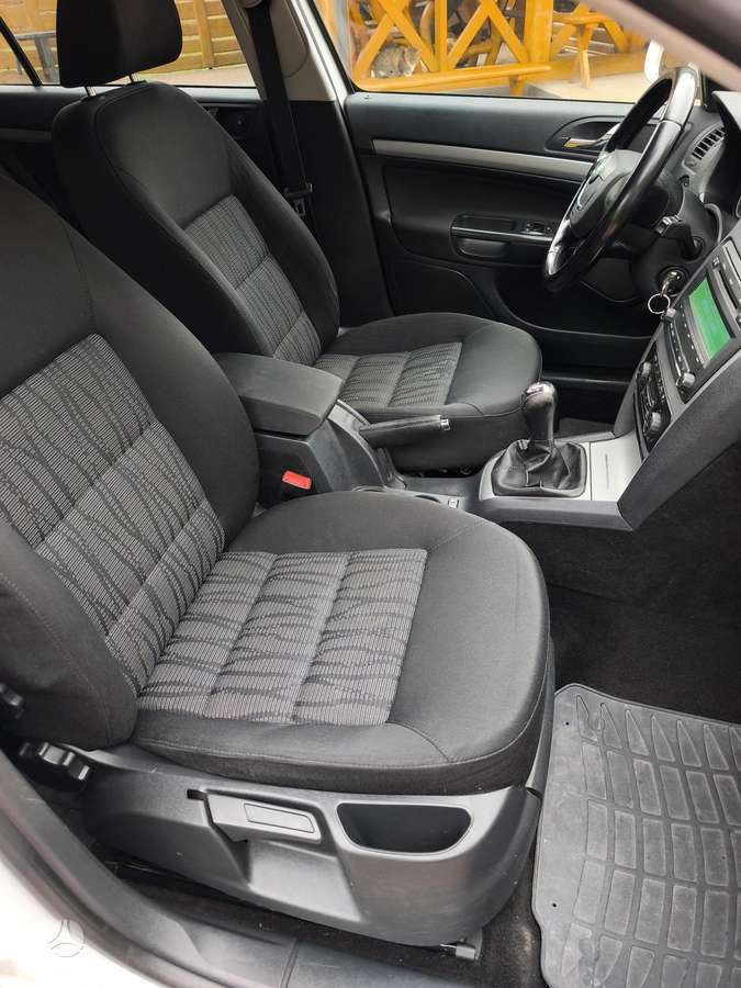 Skoda Octavia 2010 — photo 39