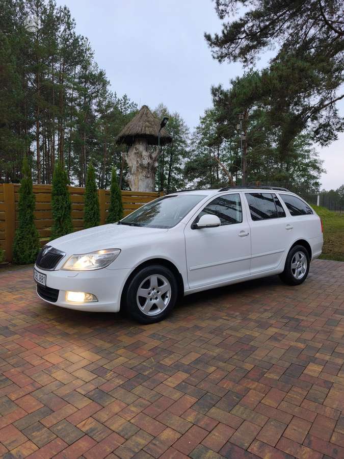 Skoda Octavia 2010 — photo 6
