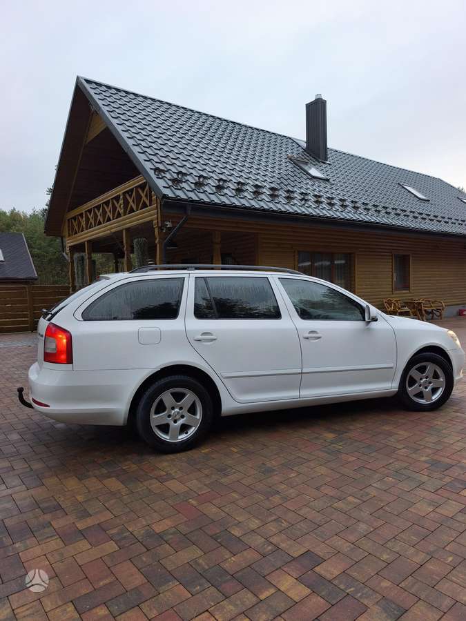 Skoda Octavia 2010 — photo 8