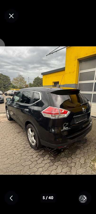 Nissan X-Trail 2014 — rear view