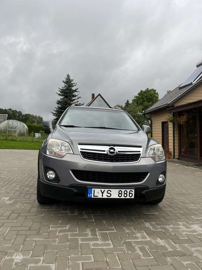 Opel Antara 2012 — interior