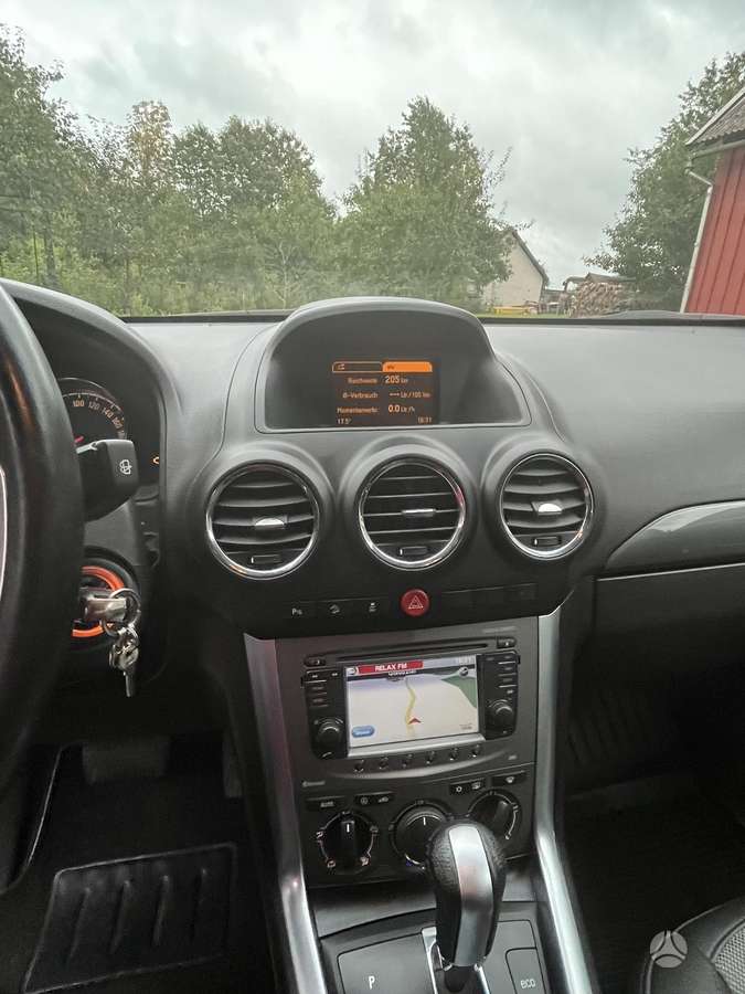 Opel Antara 2012 — photo 7