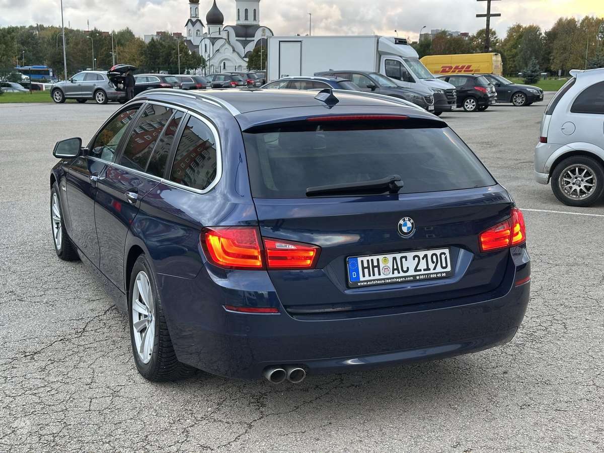 BMW 520 2013 — фото 10