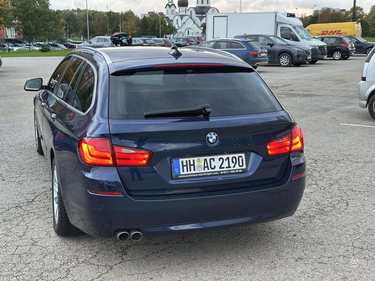 BMW 520 2013 — фото 11