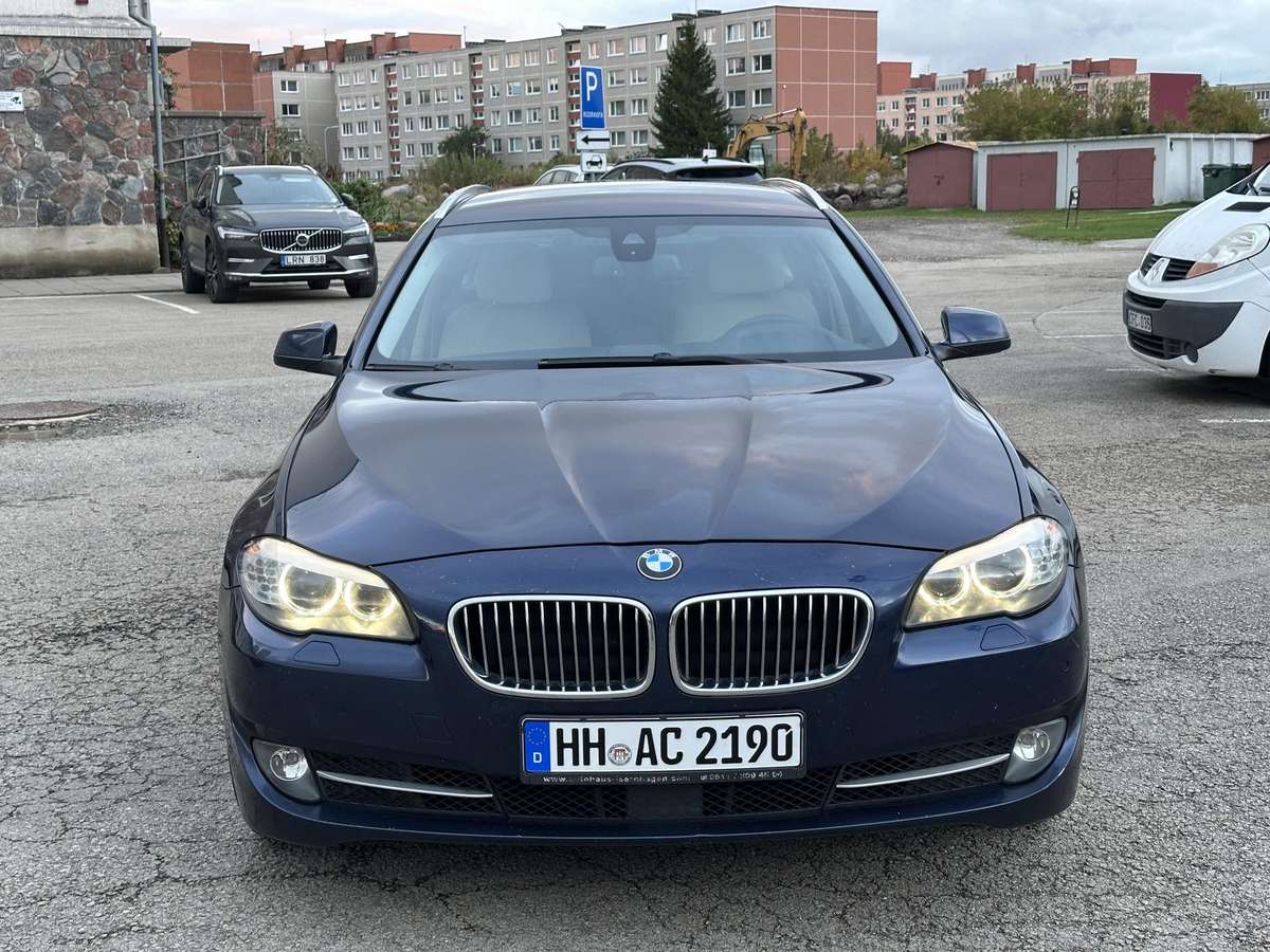 BMW 520 2013 — фото 23