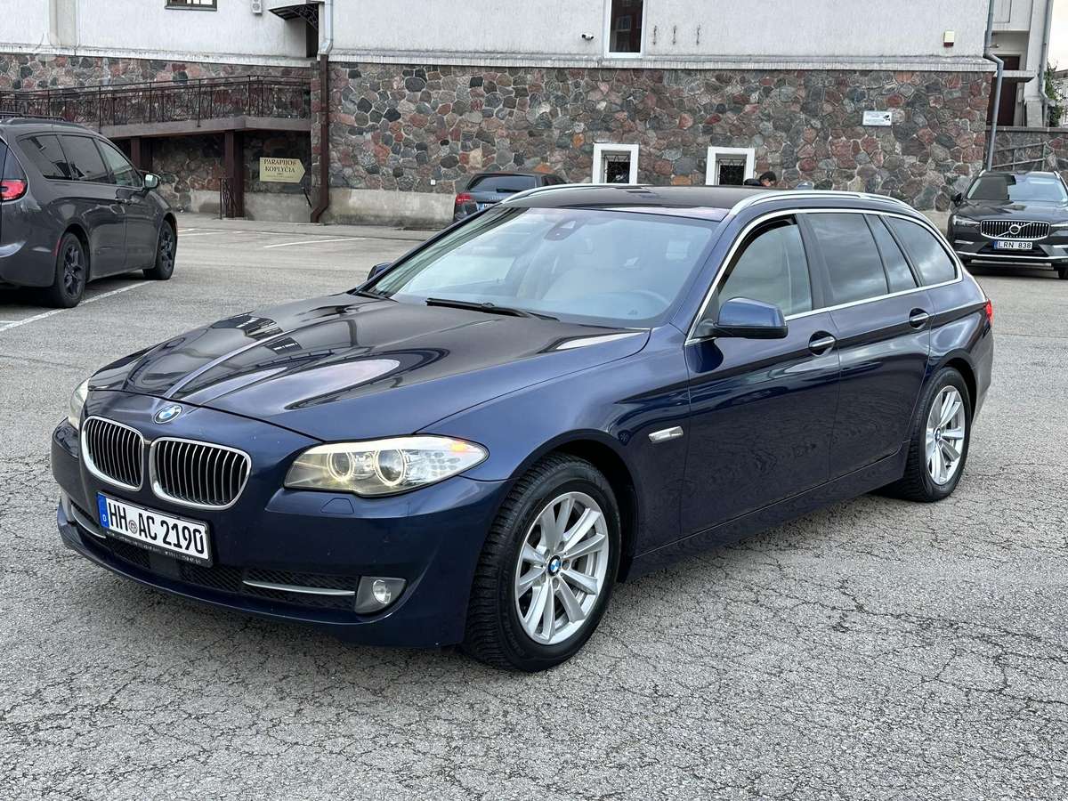 BMW 520 2013 — фото 24