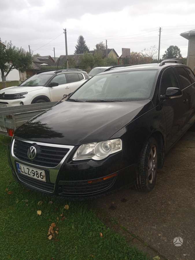 Volkswagen Passat 2008 — rear view