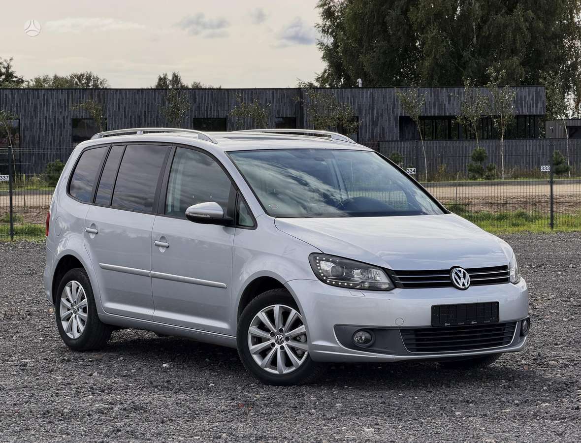 Volkswagen Touran 2011 — engine 1968 cm³, 140 HP (103kW)
