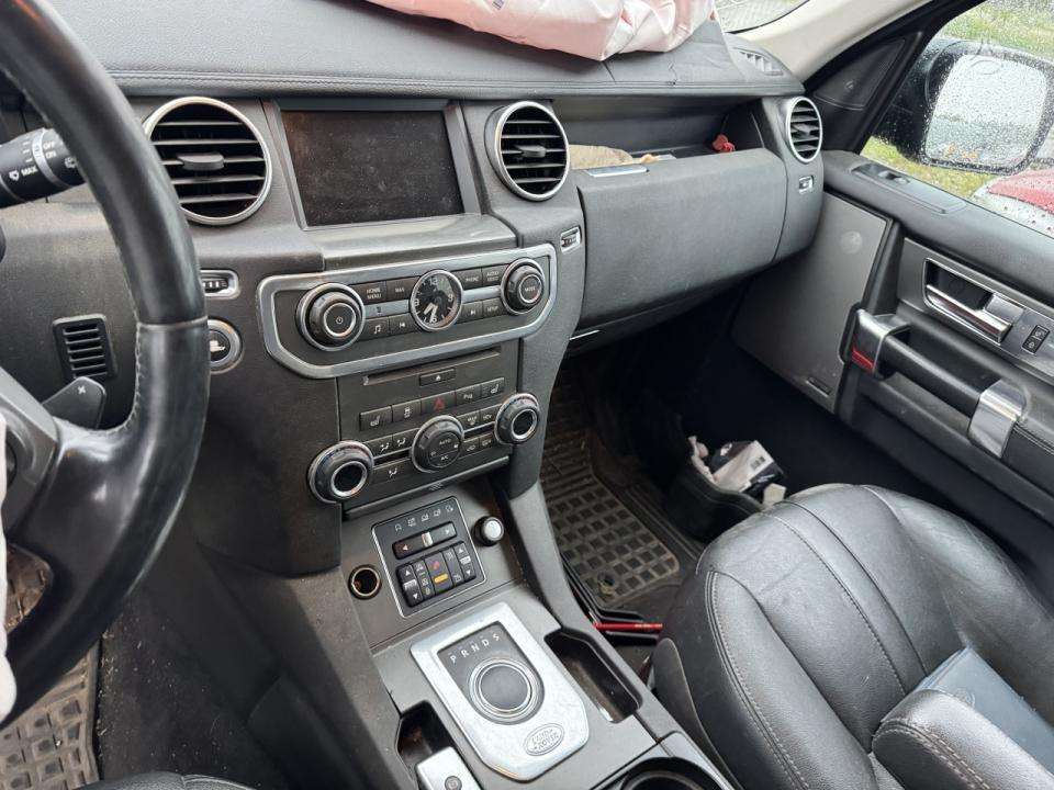 Land Rover 2012 — photo 8