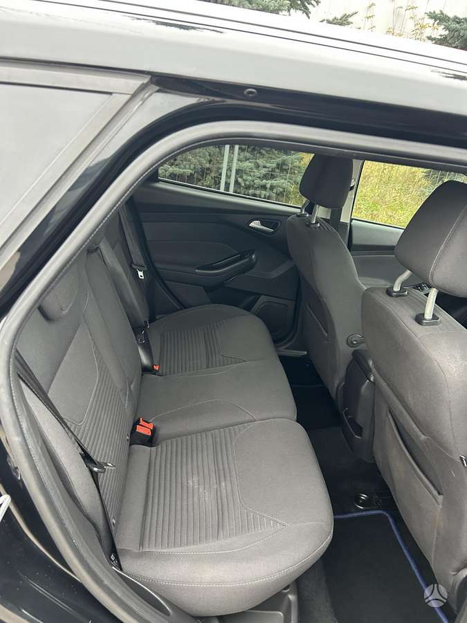 Ford Focus 2014 — photo 11