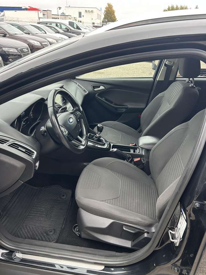Ford Focus 2014 — photo 12