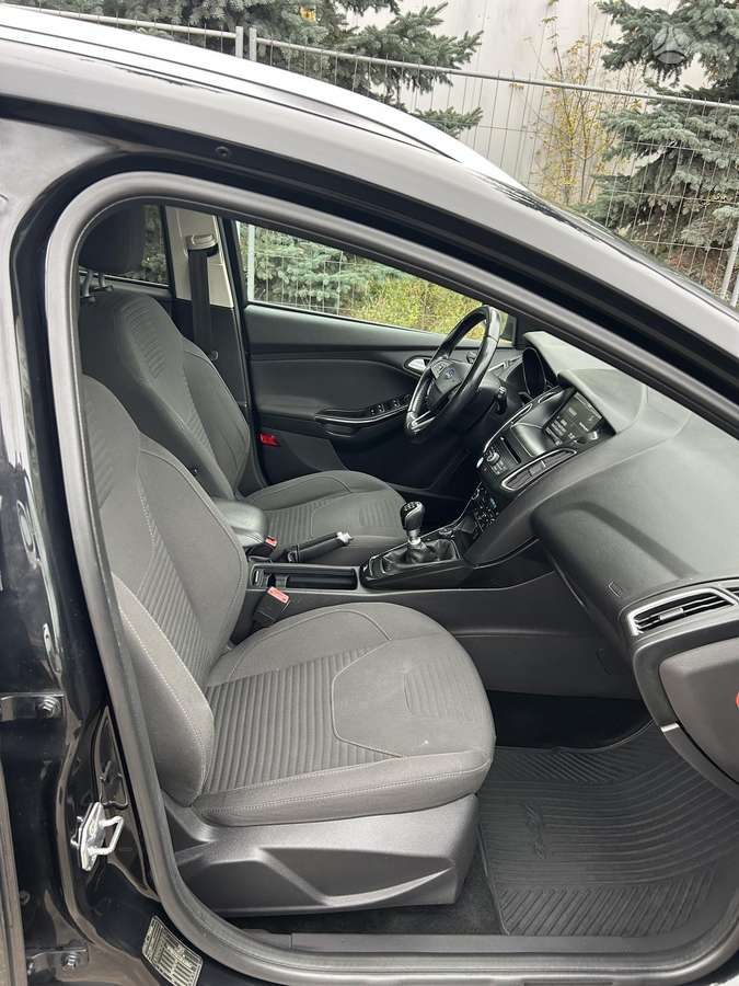 Ford Focus 2014 — photo 13