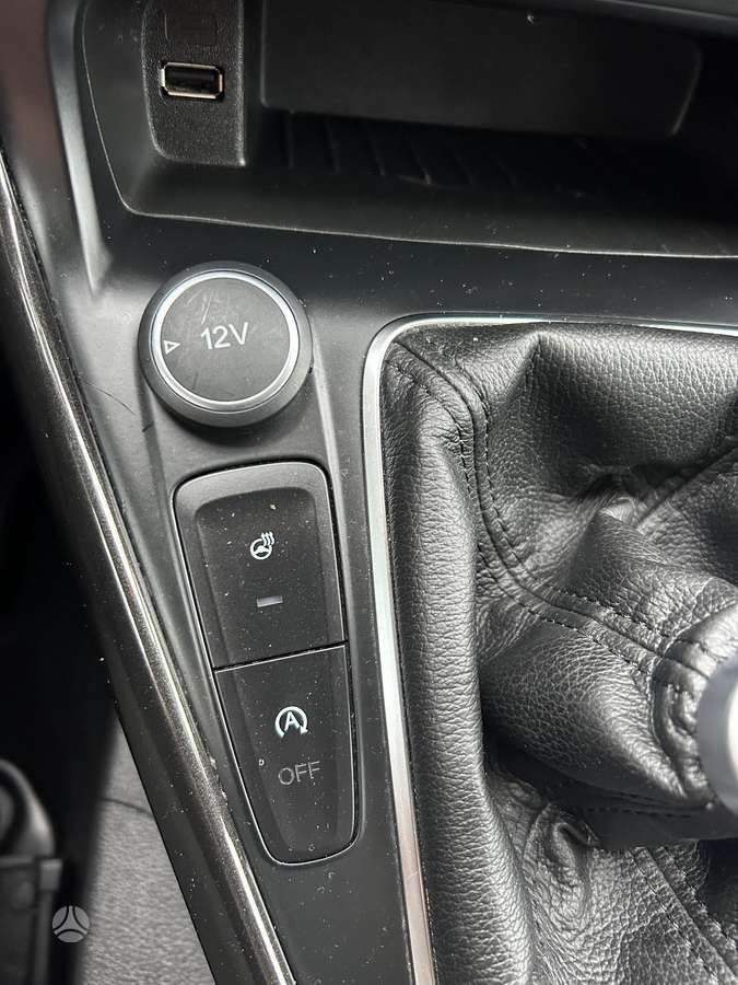 Ford Focus 2014 — photo 14