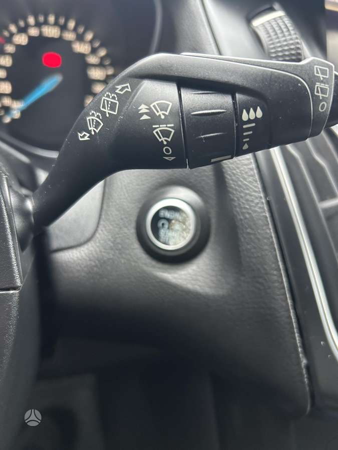Ford Focus 2014 — photo 19