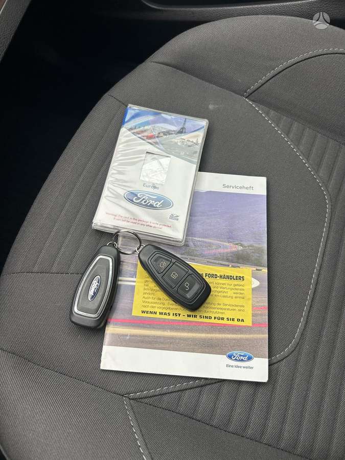 Ford Focus 2014 — photo 20