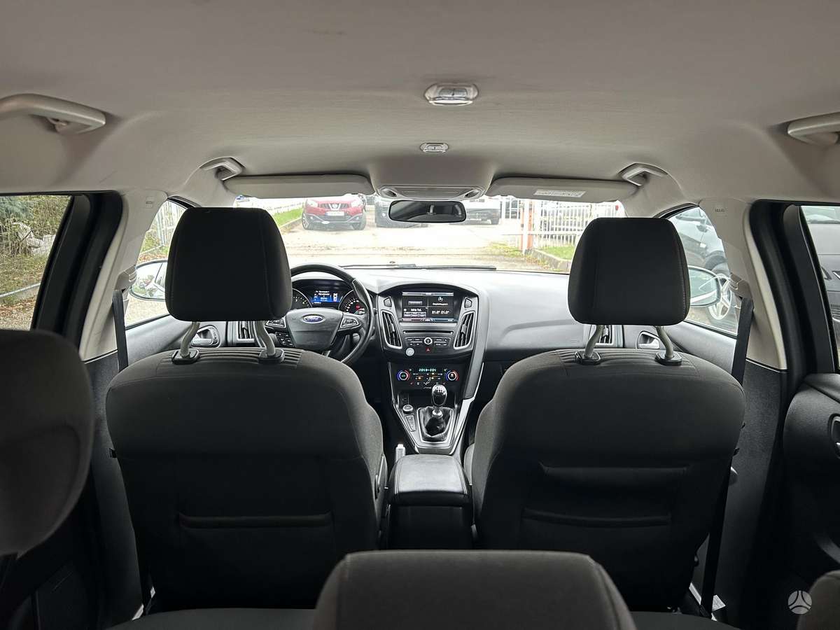 Ford Focus 2014 — photo 23