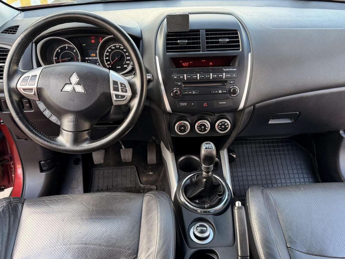 Mitsubishi ASX 2011 — photo 23