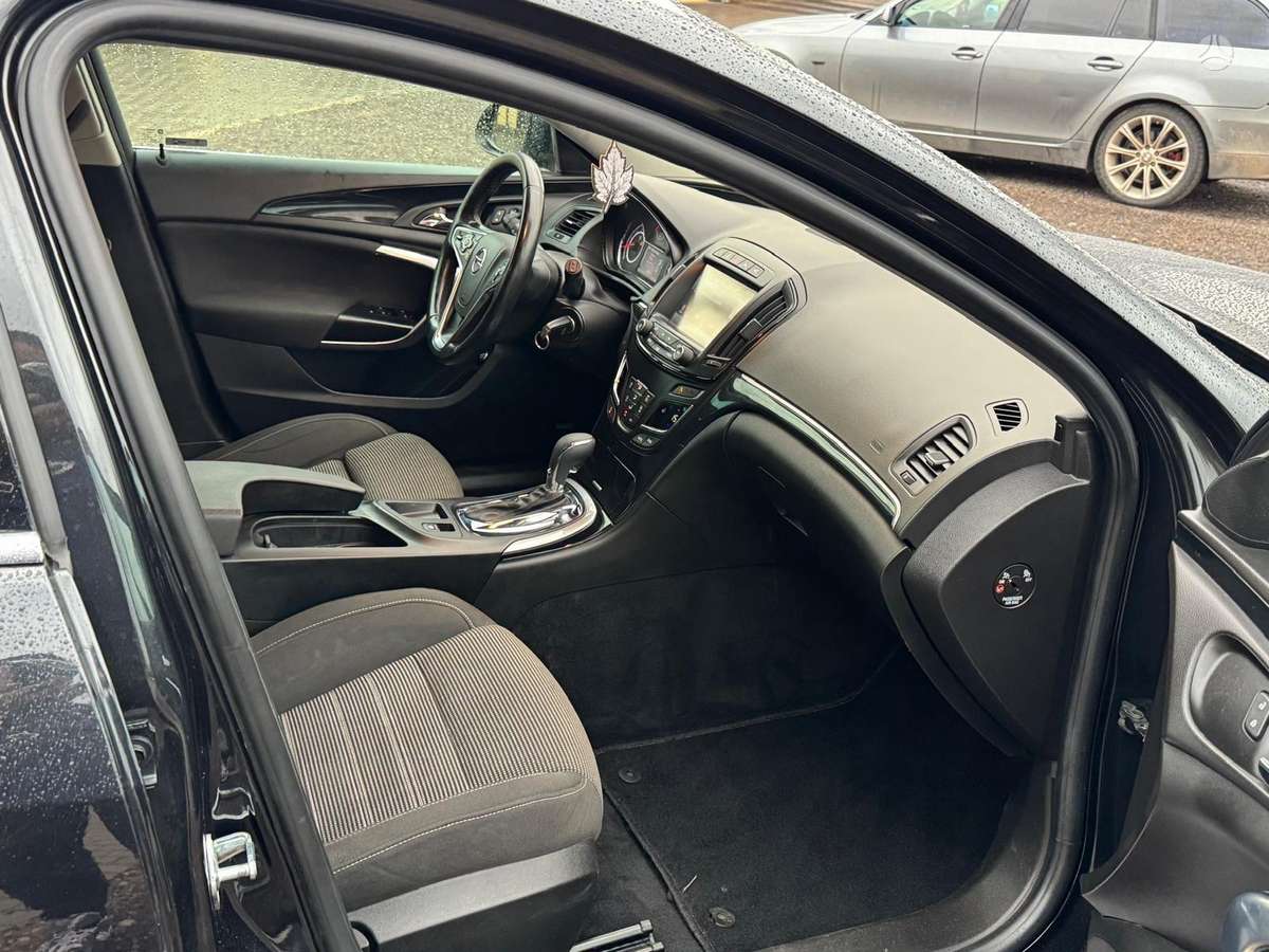 Opel Insignia 2015 — photo 14