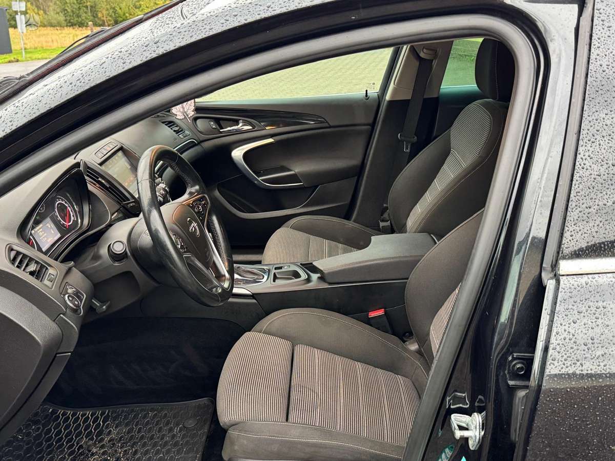 Opel Insignia 2015 — photo 16