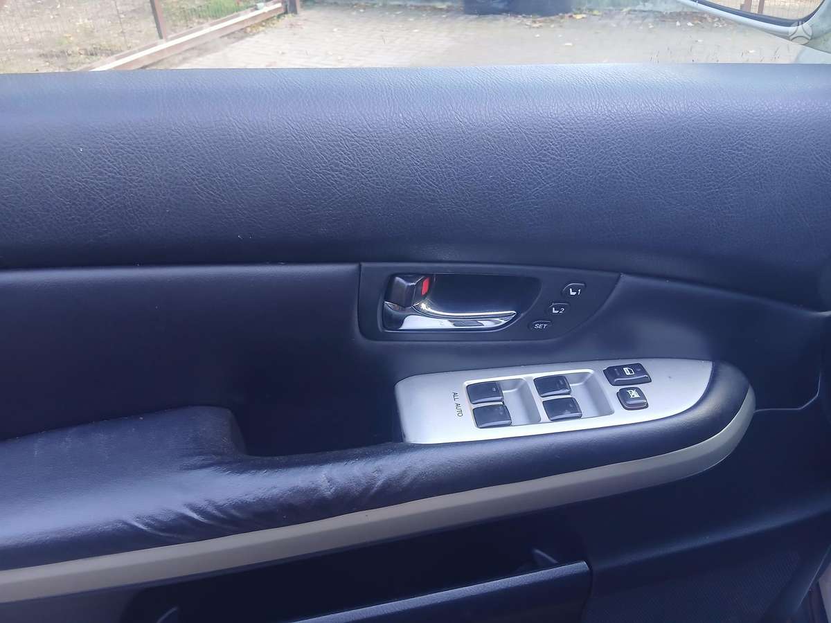 Lexus RX 2006 — photo 13