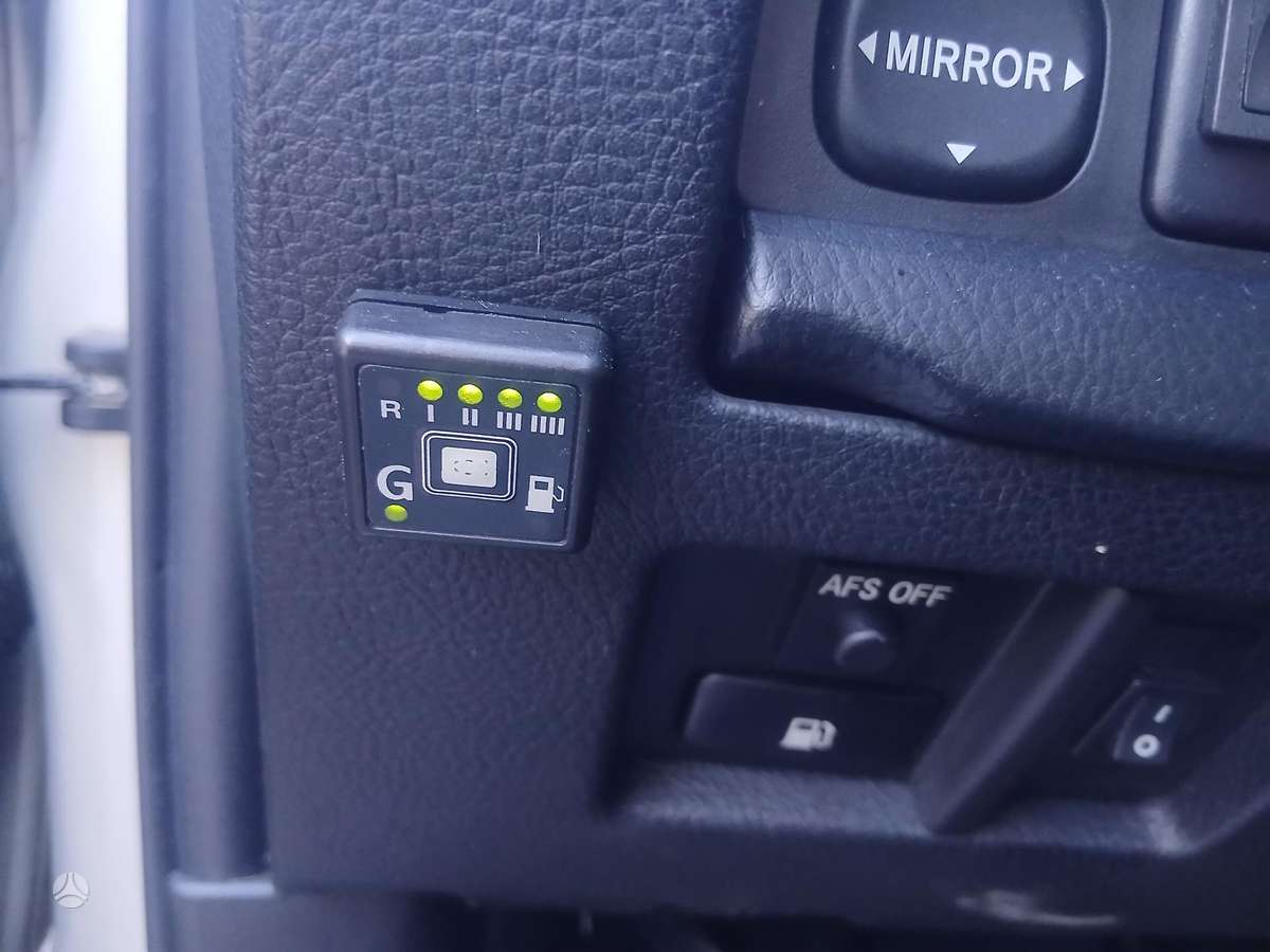 Lexus RX 2006 — photo 17