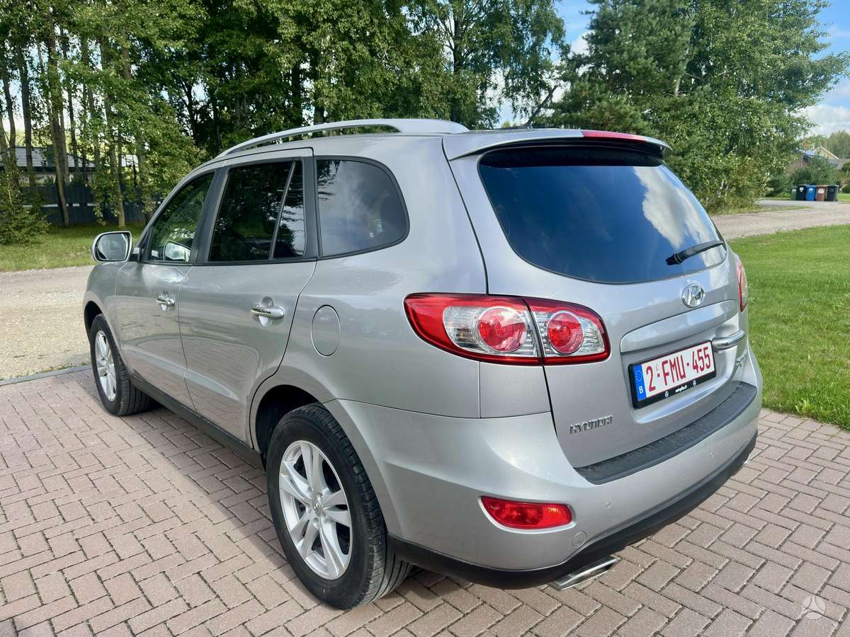 Hyundai Santa 2012 — photo 7