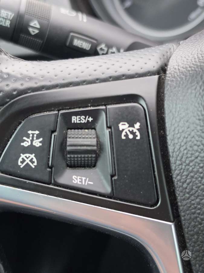 Opel Insignia 2012 — photo 15