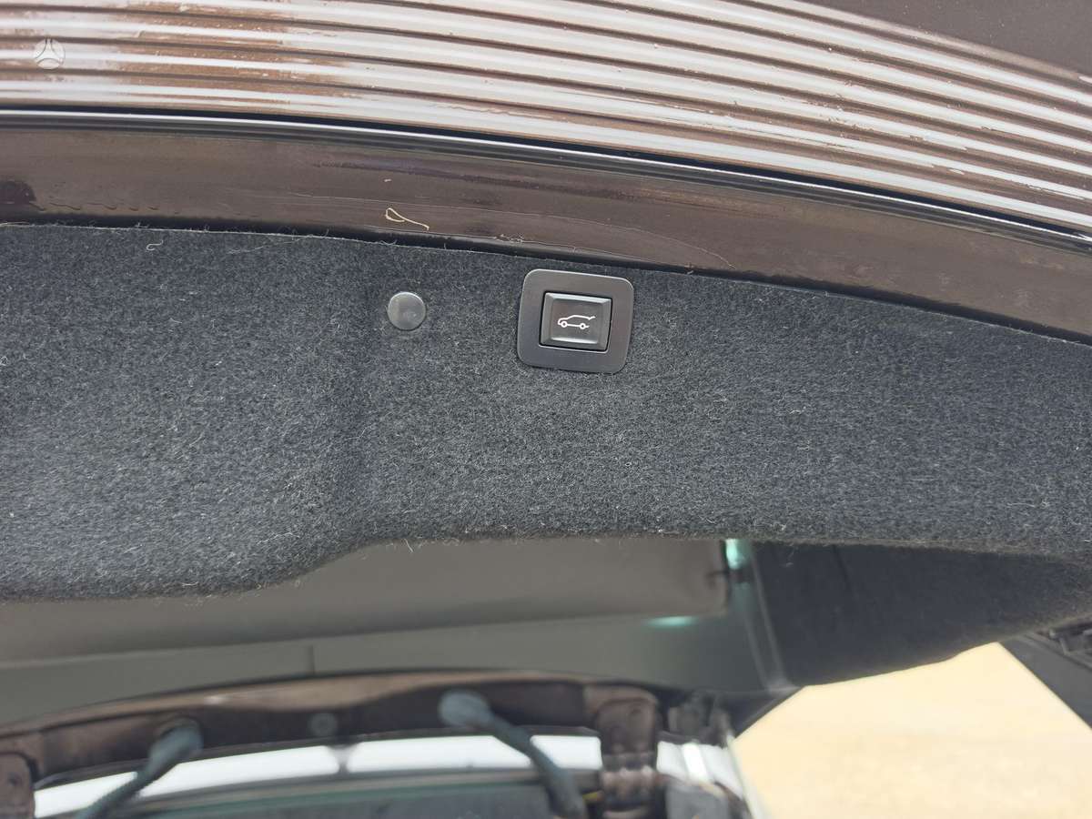 Opel Insignia 2012 — photo 19