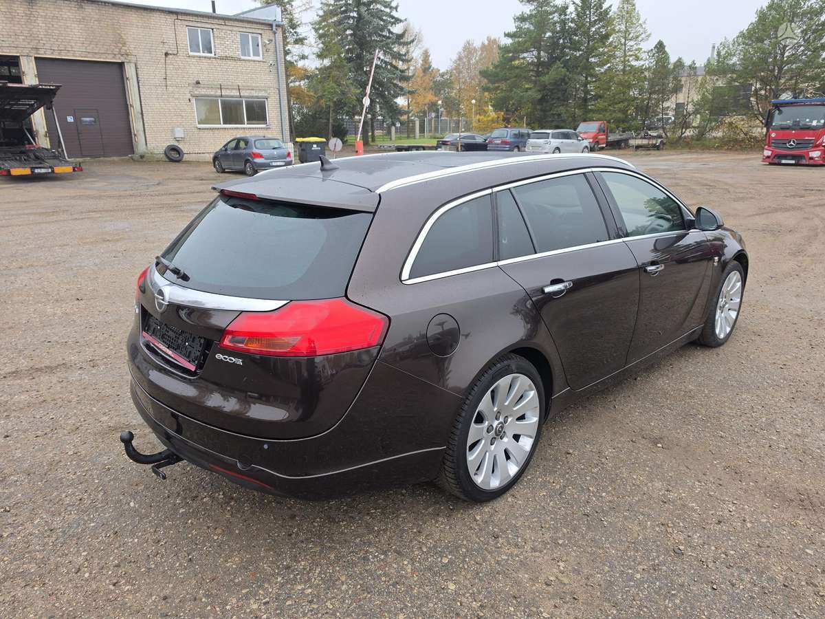 Opel Insignia 2012 — photo 7