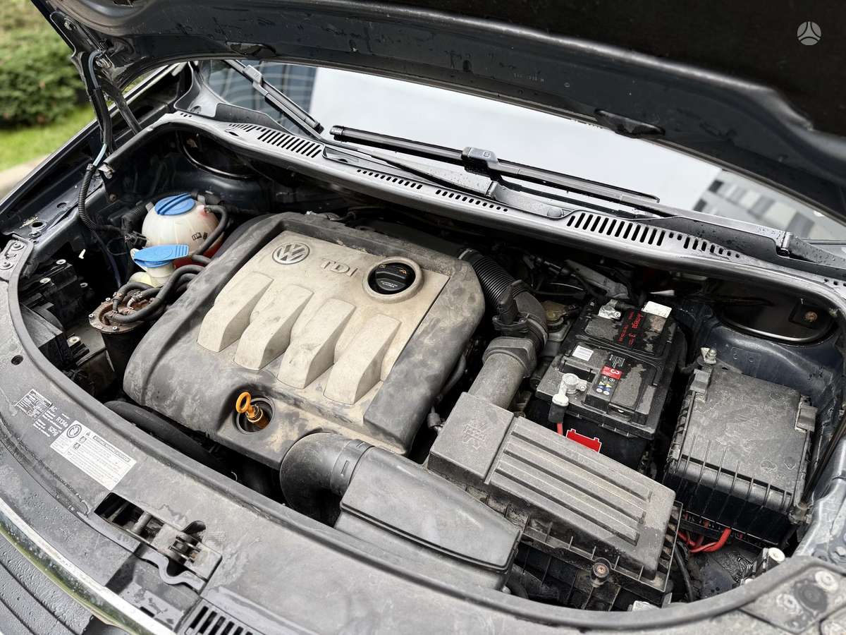 Volkswagen Touran 2008 — photo 16