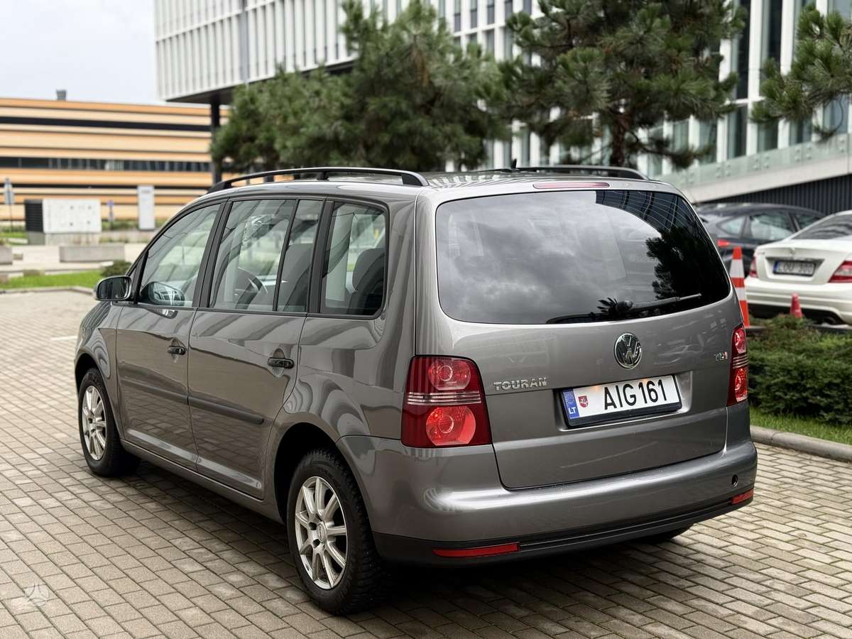 Volkswagen Touran 2008 — photo 6