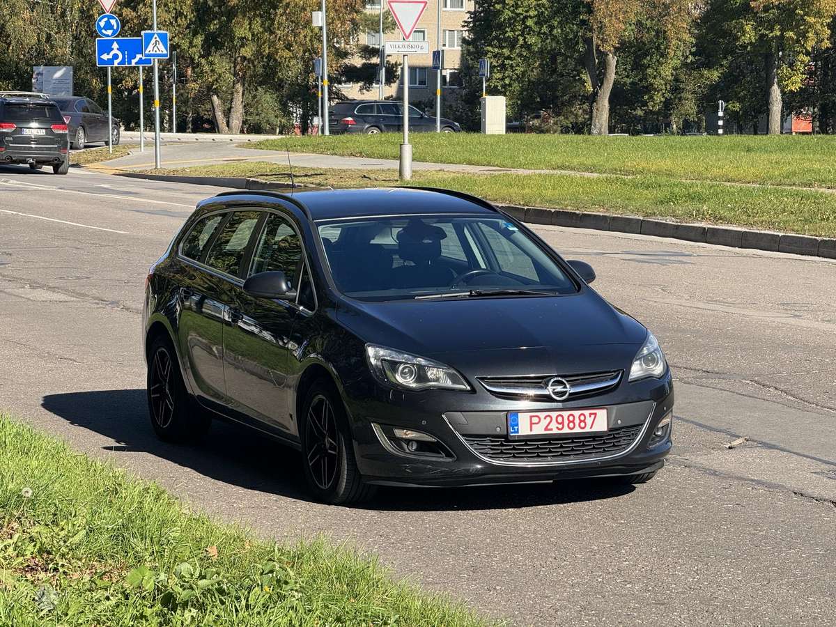 Opel Astra, 2014