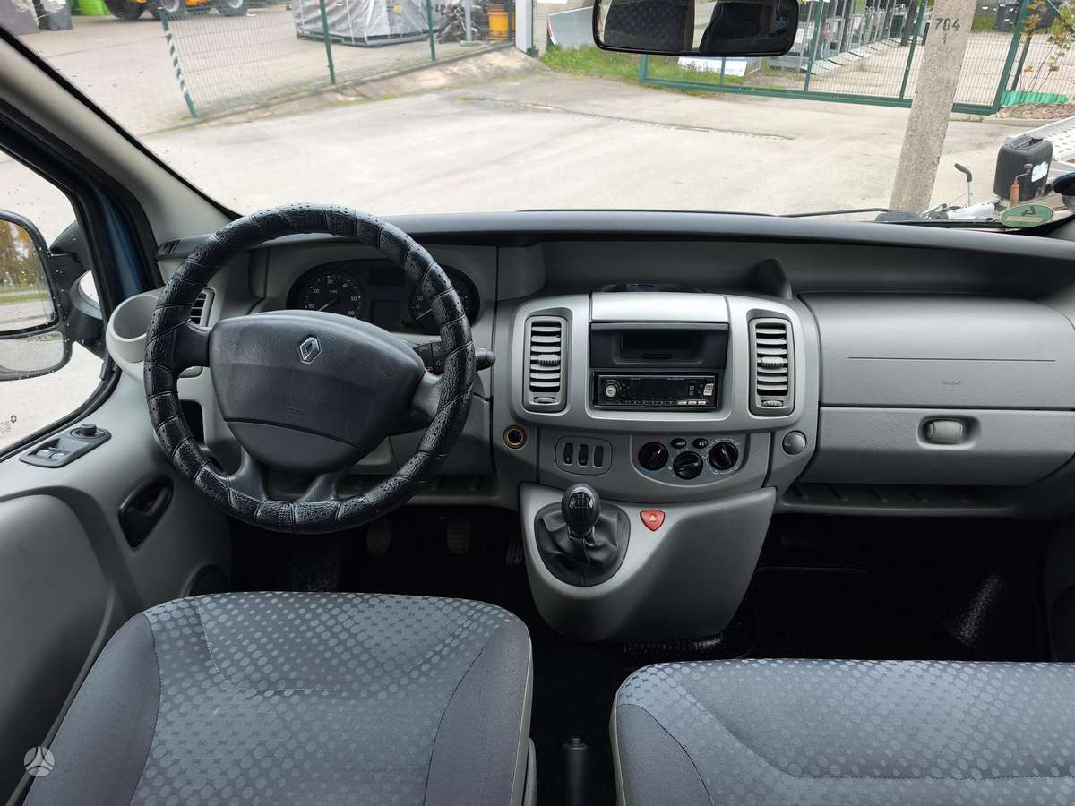 Renault Trafic 2008 — photo 12