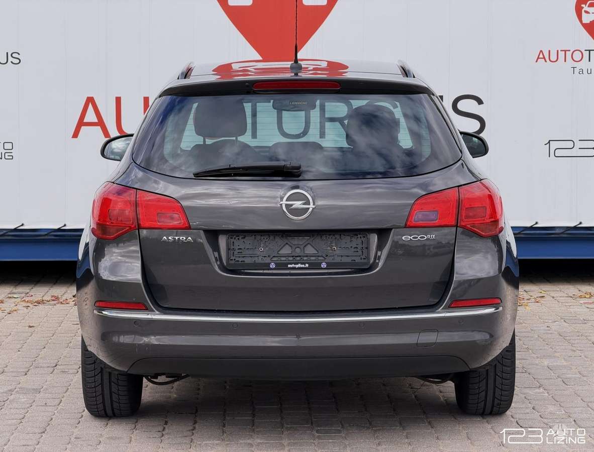 Opel Astra 2015 — photo 9