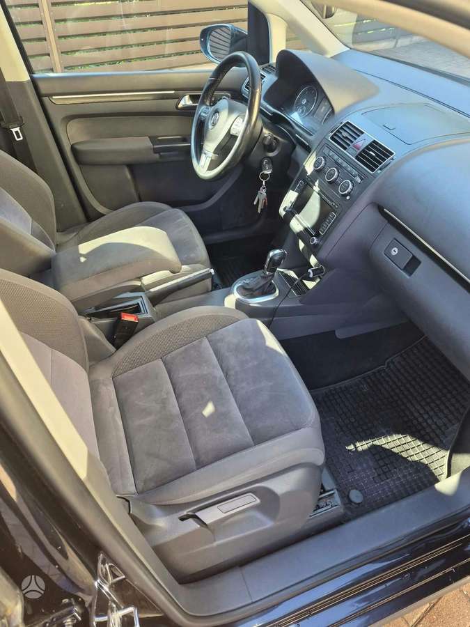 Volkswagen Touran 2013 — photo 5