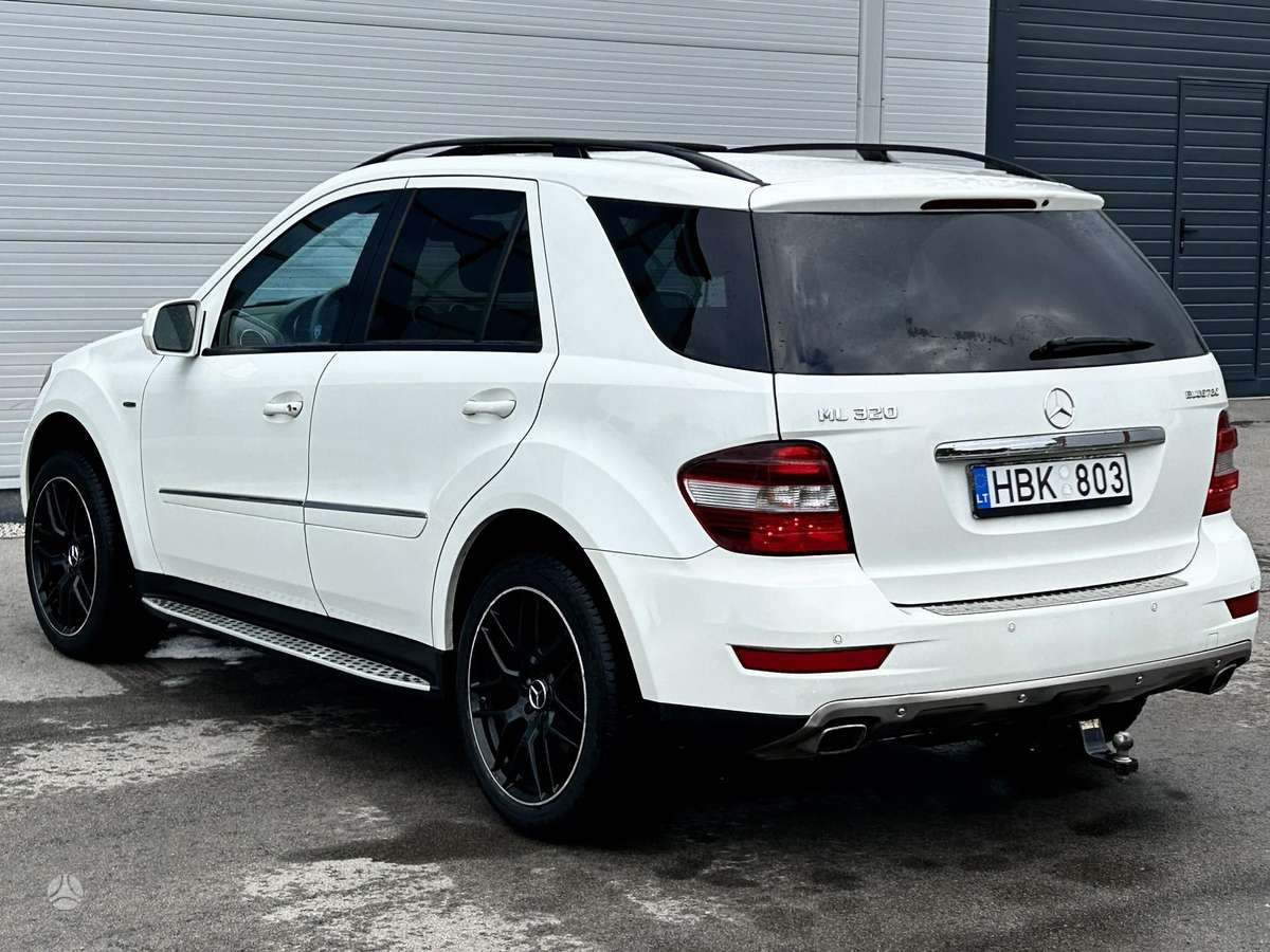 Mercedes-Benz ML320 2010 — photo 10