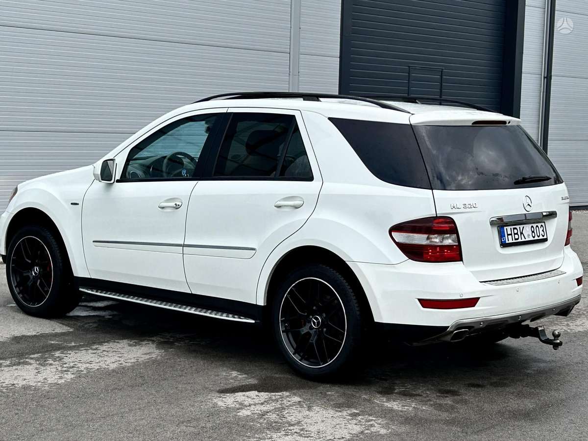 Mercedes-Benz ML320 2010 — photo 11