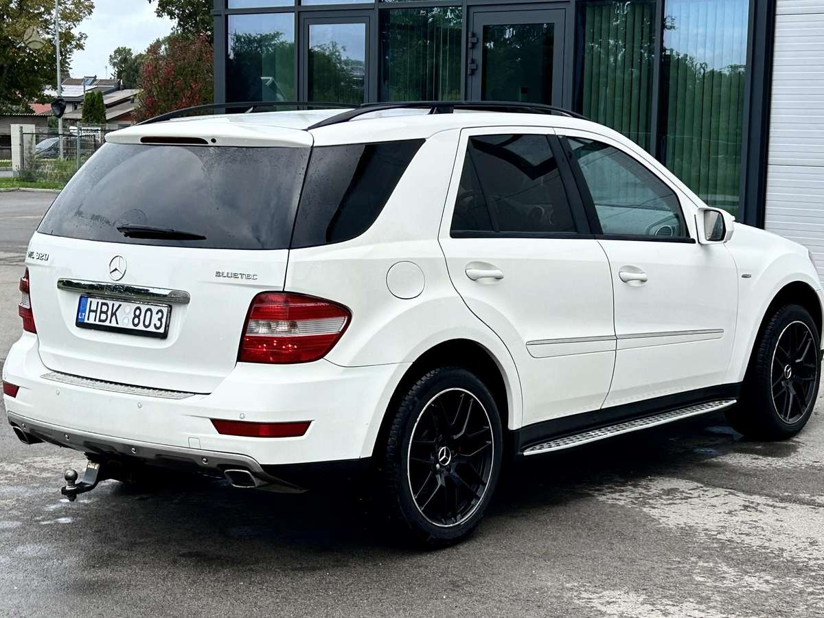 Mercedes-Benz ML320 2010 — photo 7