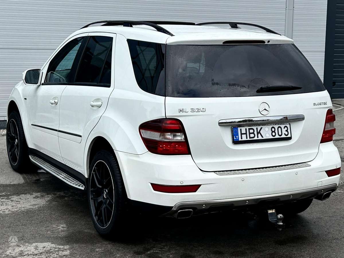 Mercedes-Benz ML320 2010 — photo 9