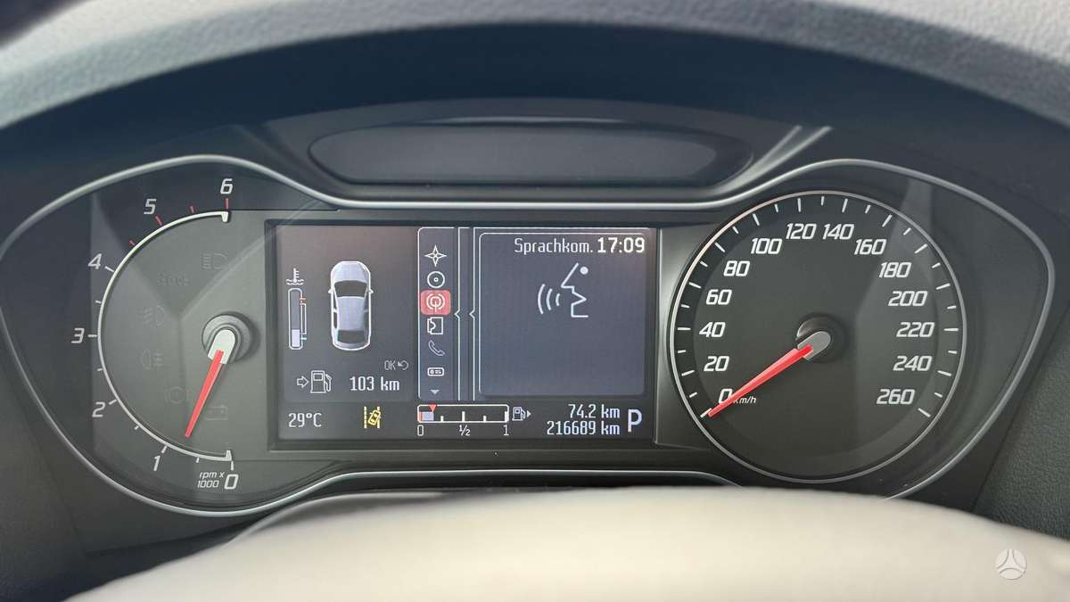 Ford S-MAX 2014 — photo 19
