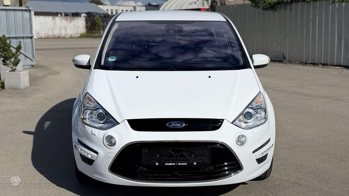 Ford S-MAX 2014 — rear view